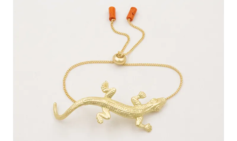 Pulsera cadena eslabón pequeño dorado mate con lag