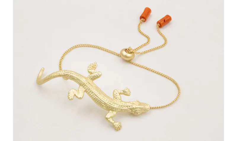 Pulsera cadena eslabón pequeño dorado mate con lag