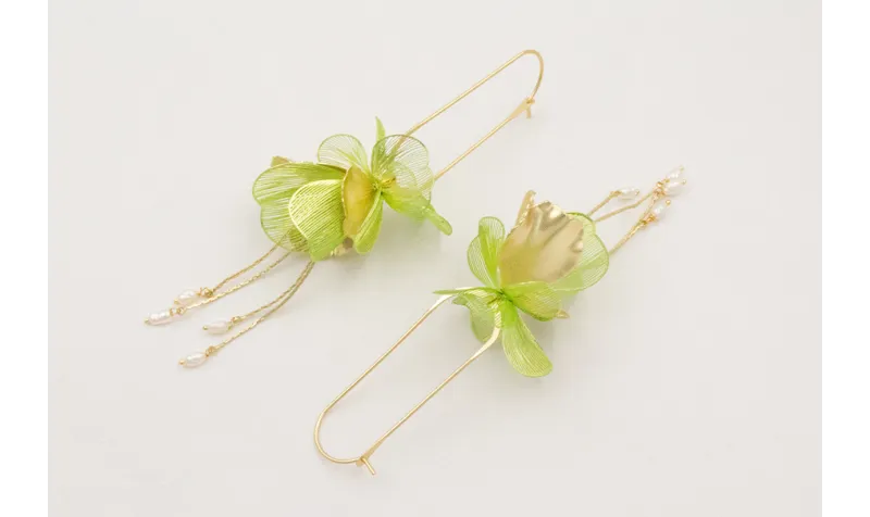 Pendiestes perno eslabón alargado con colgante flo