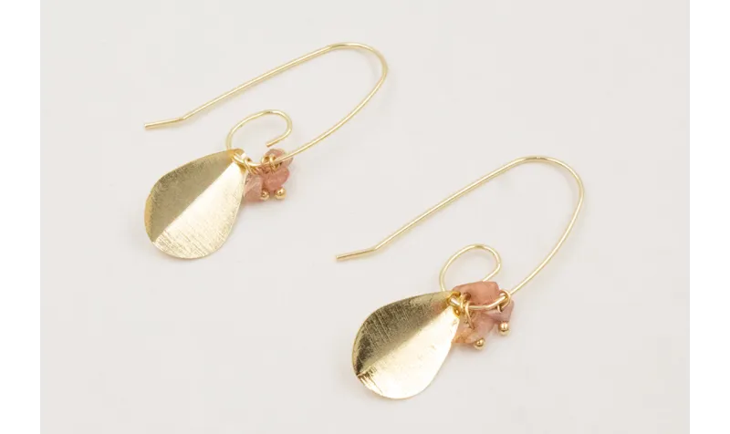 Pendientes gancgo largo dorado con chip turmaline 