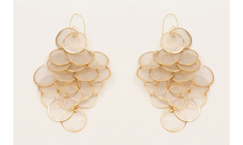 Pendientes cascada con gancho dorado y discos naca