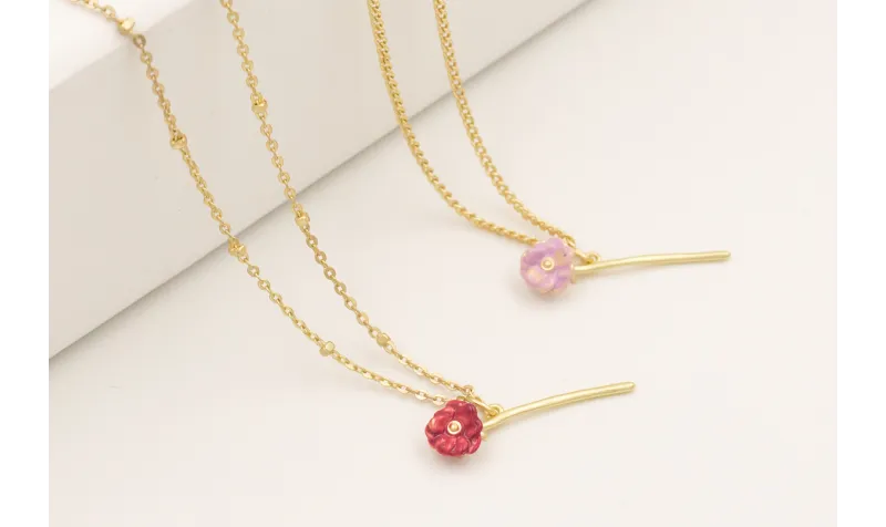 Solitario cadena eslabón pequeña dorada mate con c