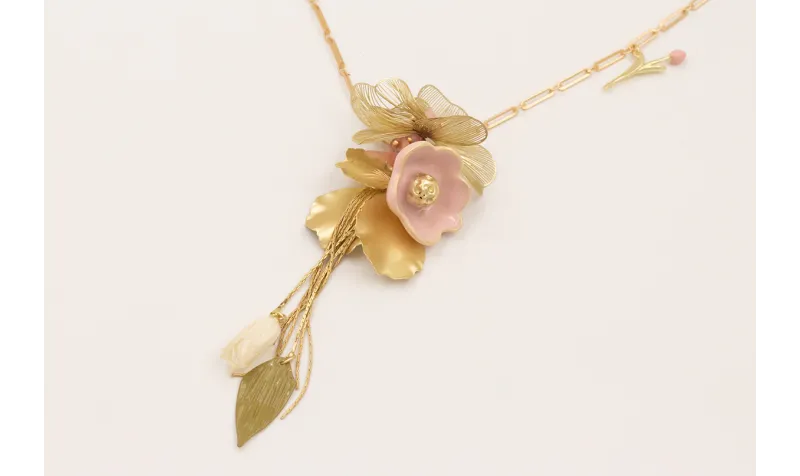 Collar cadena eslabones rectangulares dorada mate 