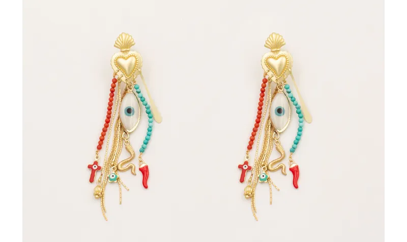 Pendientes perno sagrado corazón dorado mate con c