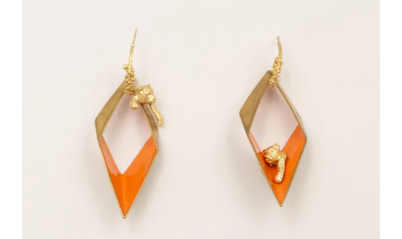 Pendientes aro coral dorado mate con rombo biselad