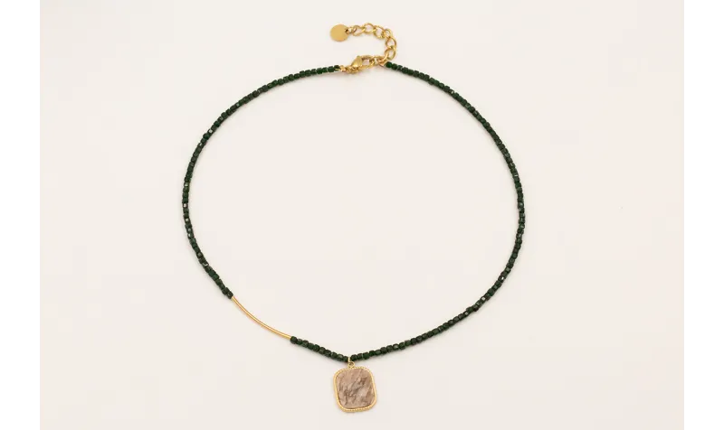 Collar cubos facetados cuarzo verde botella con tu