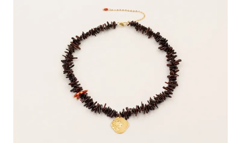 Collar chips coral marrones con burruño micro tubo