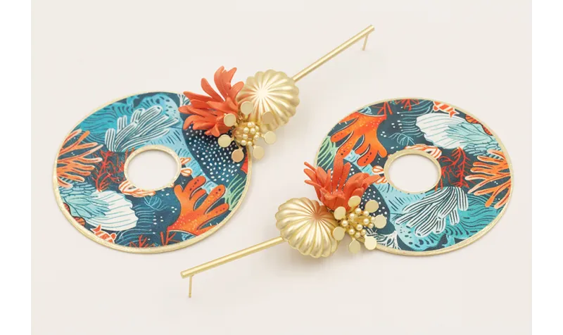 Pendientes listón con disco grande tonos azules ma