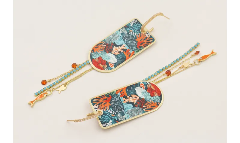 Pendientes semi ovalado con brillos, colgante piez