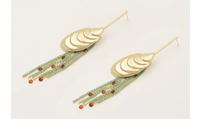 Pendientes listón con colgante concha de mejillón 