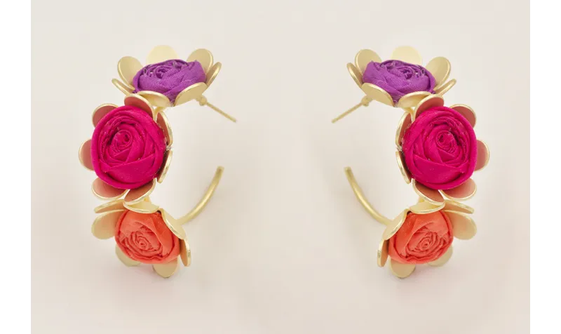 Pendientes aro 3 flores con flores de seda natural