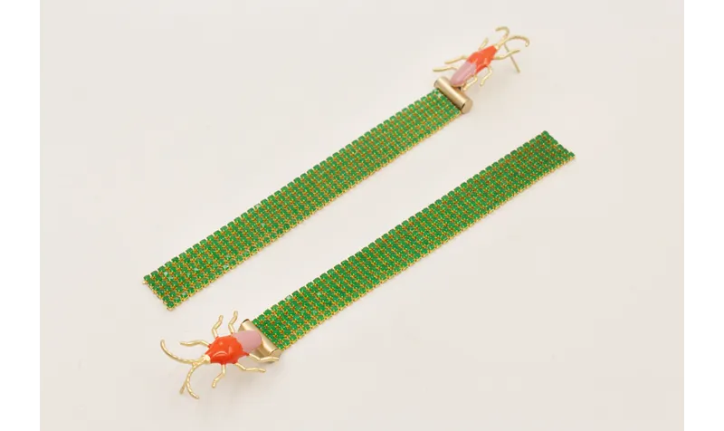 Pendientes perno escarabajo teja y morado con flec