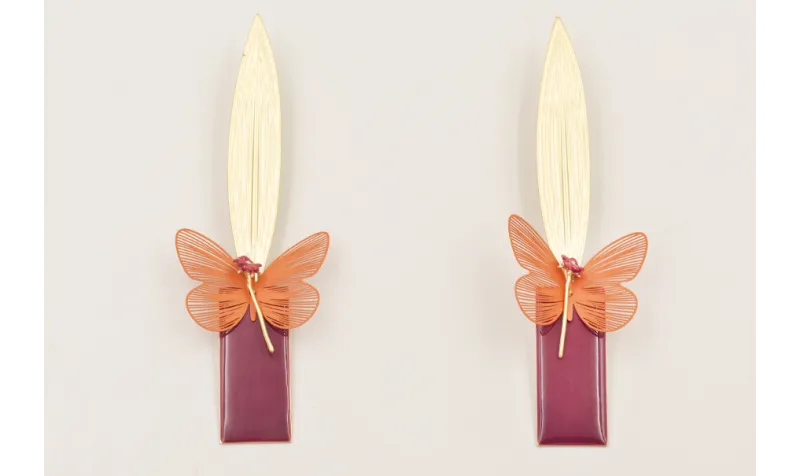 Pendientes hoja alargada dorada mate colgante rect