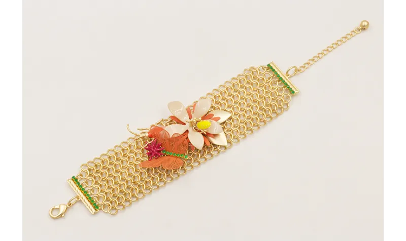 Pulsera malla con flor beige, mariposa naranja,est