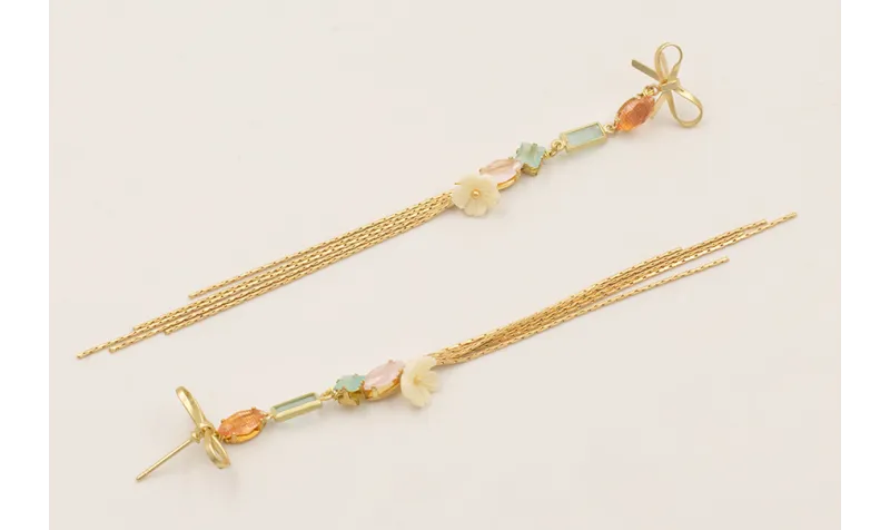 Pendientes lazada con cabujones de cristal colores