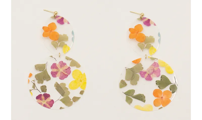 Pendientes lentejuela disco y ovalo con flores nat