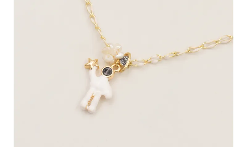 Collar cadena eslabón esmaltado blanco con colgant