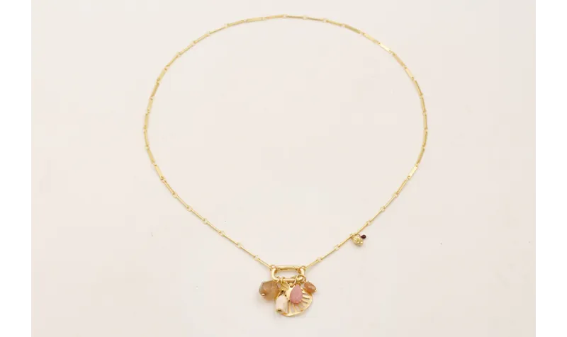 Collar cadena listones dorado mate con colgante ho