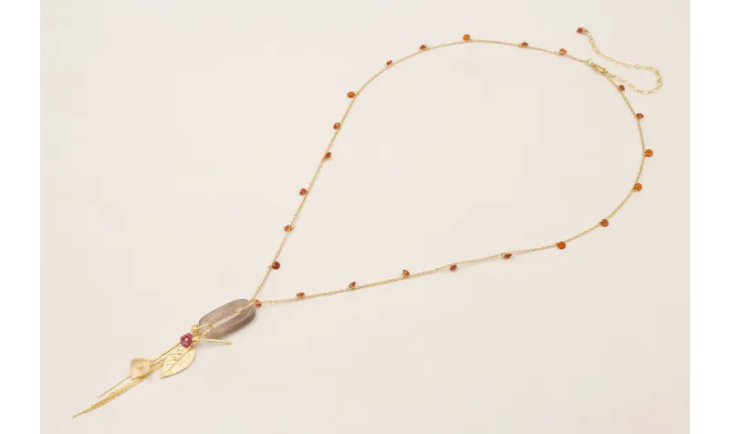 Collar cadena cristales marrones, eslabón jade gri