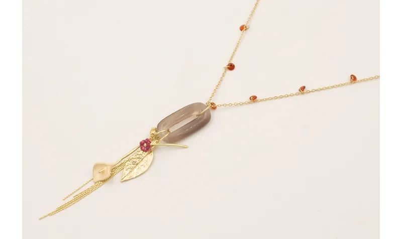 Collar cadena cristales marrones, eslabón jade gri