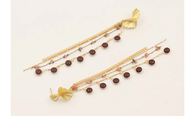 Pendientes perno retorcido dorado mate con flecos 