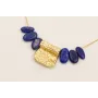 Collar cadena fina dorada con gotas lapislazuli y 