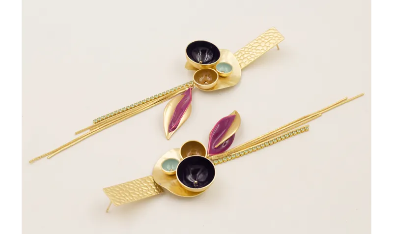 Pendientes perno rectangular con nenufar dorado ma