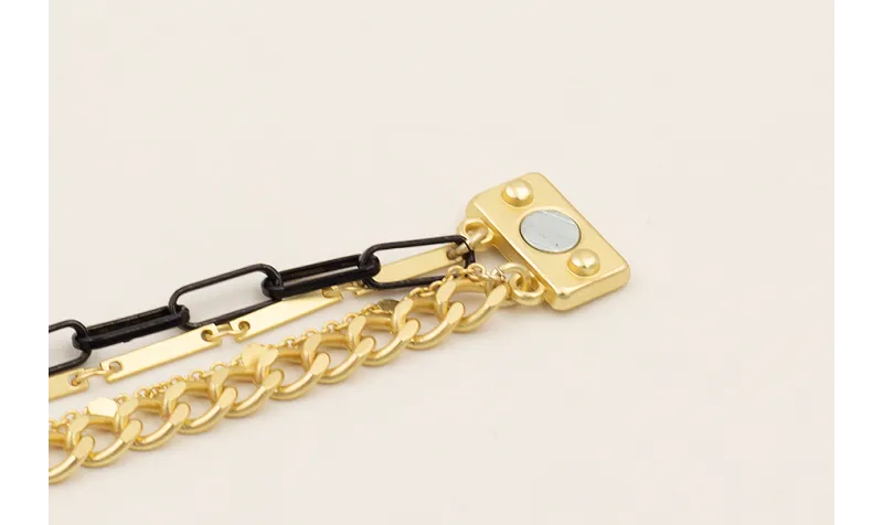 Pulsera cierre de imán rectangular dorado mate con