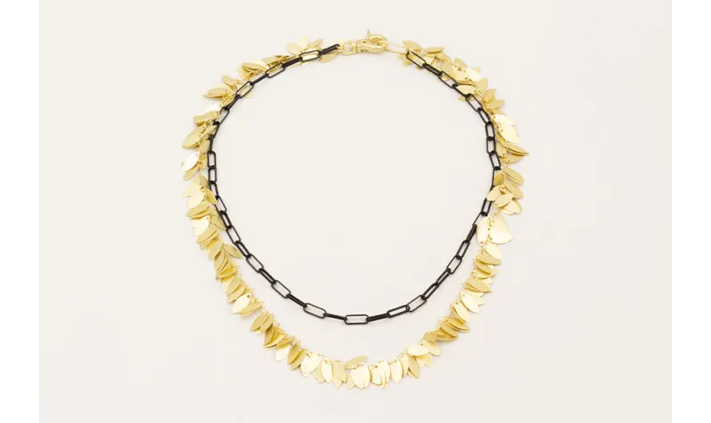 Collar cadena ramilletes rectangulos dorado mate, 