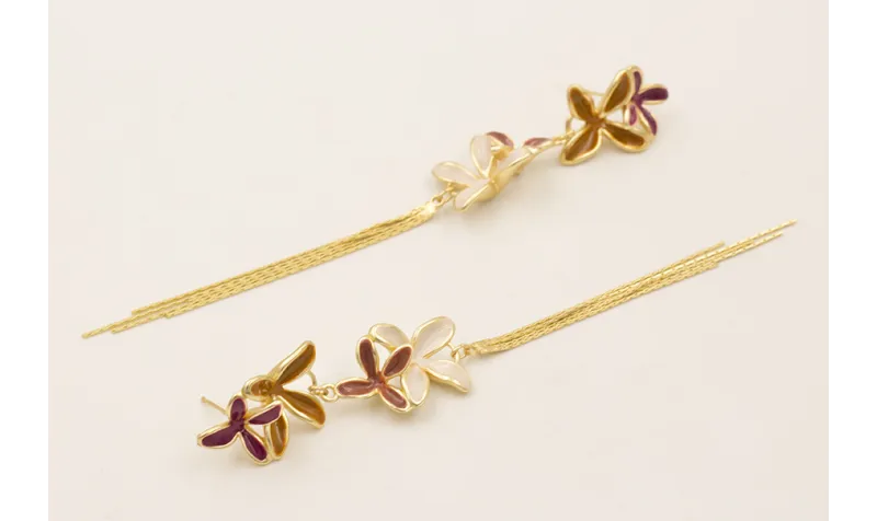 Pendientes flores esmaltadas marron, beige, carden