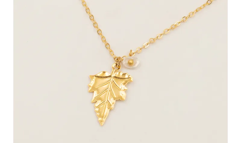 Collar cadena eslabón pequeño con colgante hoja to