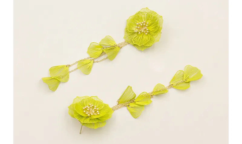 Pendientes flores 2 capas esmaltadas en color lima