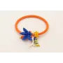 Pulsera goma naranja con flor miyuki azulona, rama