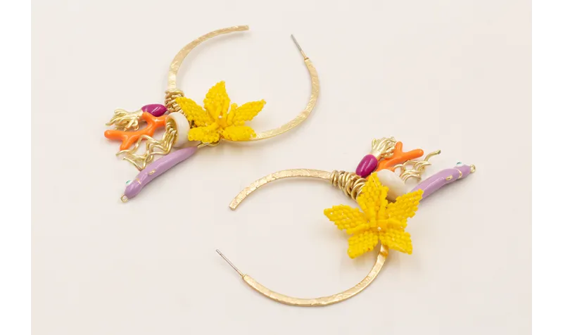 Pendientes aro planp abierto con flor miyuki amari