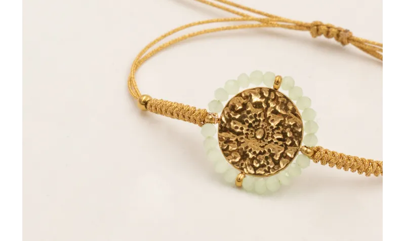 Pulsera hilo dorado con nudo serpiente, centro mon