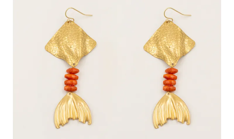 Pendientes gancho sencillo con manta raya con cono