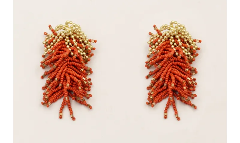 Pendientes fleco bolitas dorado mate con pompon ab