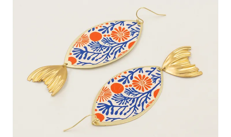 Pendientes cola pez dorada con pieza ovalada estam